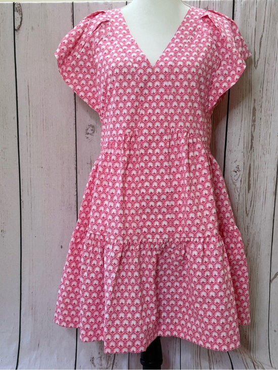 Vineyard Vines Other - Vineyard Vines Pink Printed V-Neck Tiered Dress